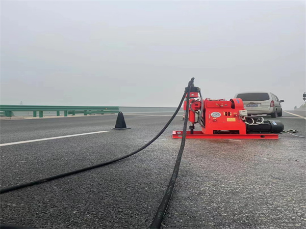 沧源马路路基路面开裂下沉注浆加固灌浆