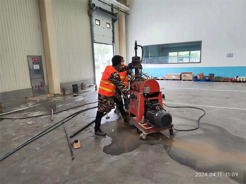 沧源厂房地面下沉塌陷注浆加固施工